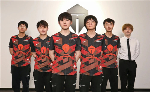 往往伴随官 往往伴随官