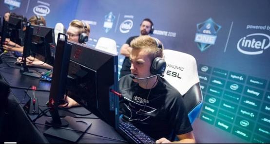 手感生硬 手感生硬